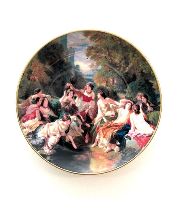 بشقاب دیوارکوب طرح کلاسیک کد ۱