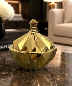 شکلات خوری طلایی
