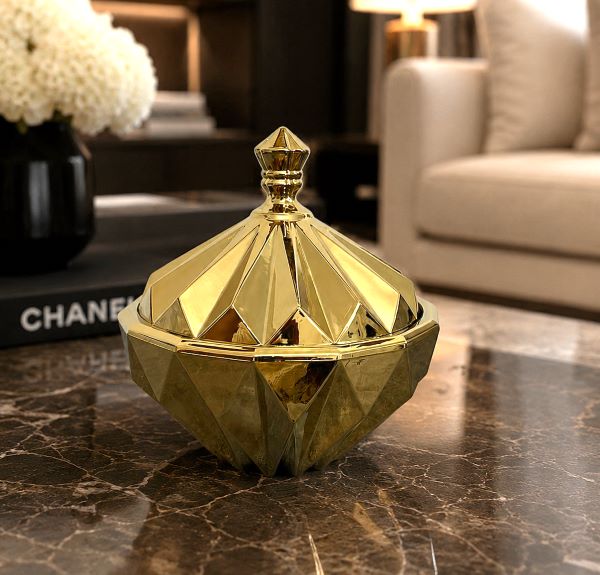 شکلات خوری طلایی