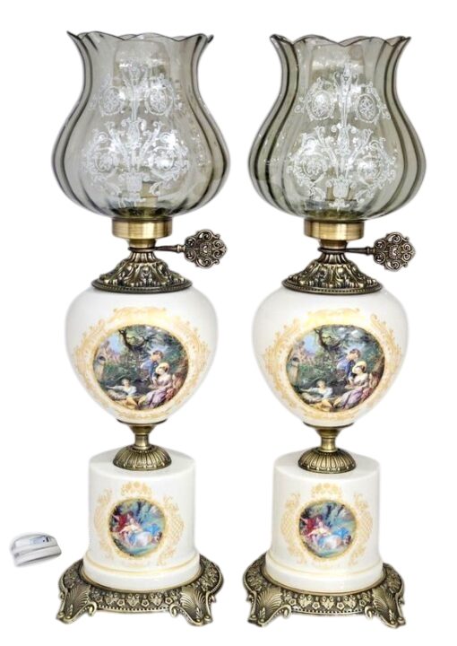 آباژور چینی مدل چراغ دنسی پایه گرد رنگ سفید