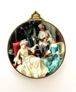 بشقاب دیوارکوب قاب برنجی طرح کلاسیک قطر 25 کد 8