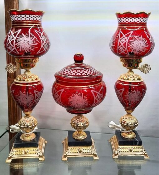 آباژور شیشه ای تراش خورده قرمز پایه مربع | ست