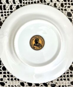 بشقاب دیوارکوب