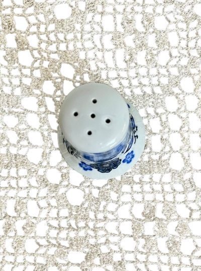 نمکدان چینی قلم آبی